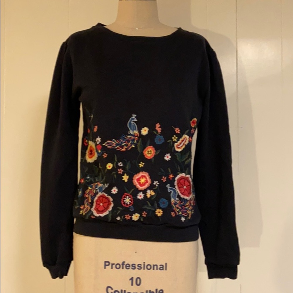Boutique embroidered navy sweatshirt